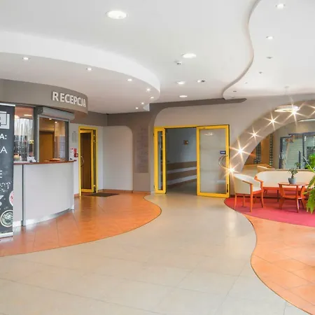 بيت شباب Gdanski Dom Turystyczny *